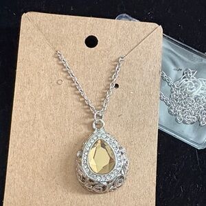 Elegant Silver and Gold Teardrop Pendant Necklace